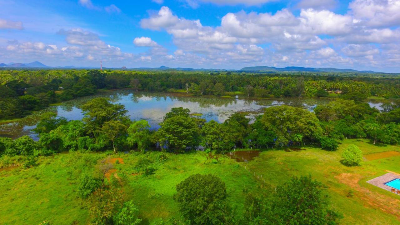 Sigiriya Water Cottage Exterior foto